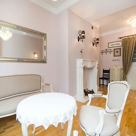 Apartament Romantyczny Apartment *